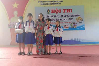 TỔ CHỨC HỘI THI AN TOÀN GIAO THÔNG CẤP TRƯỜNG